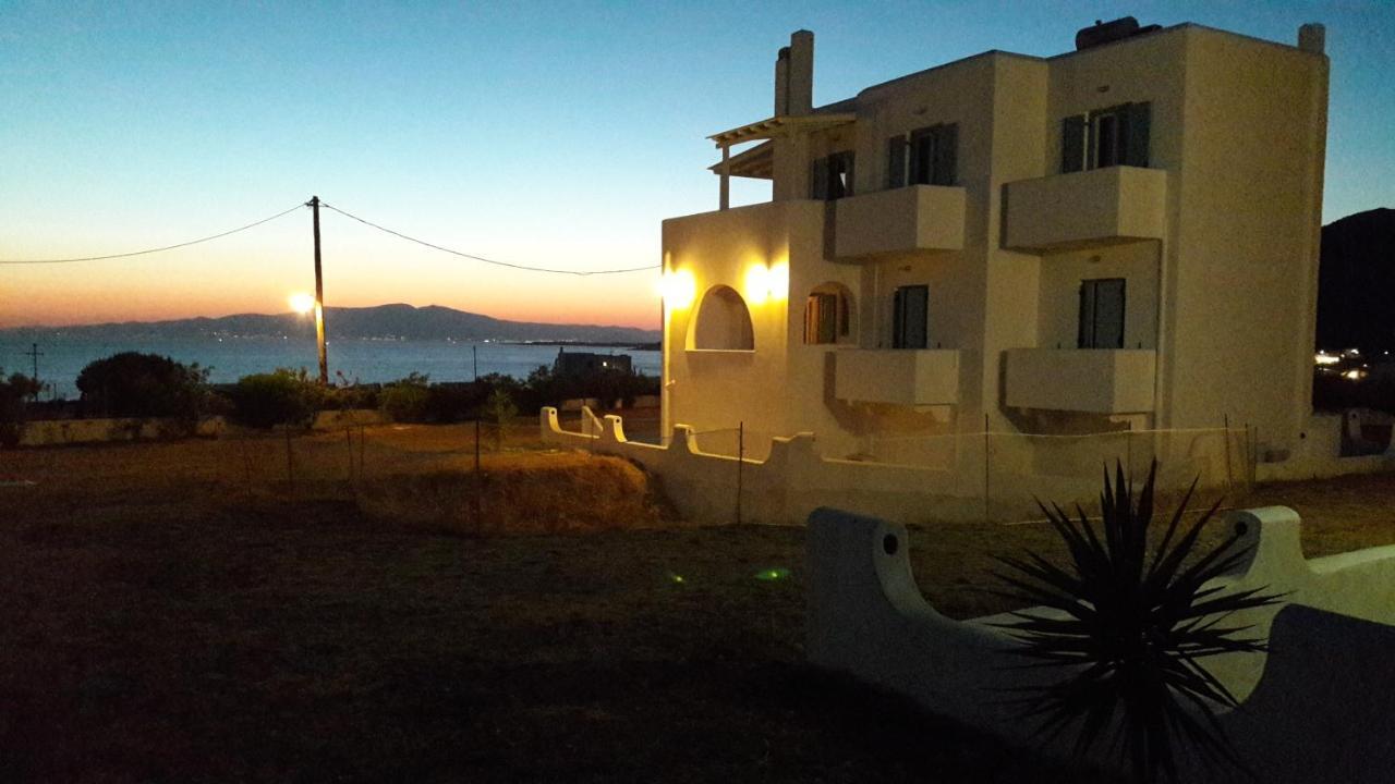 Naxos * Agiassos